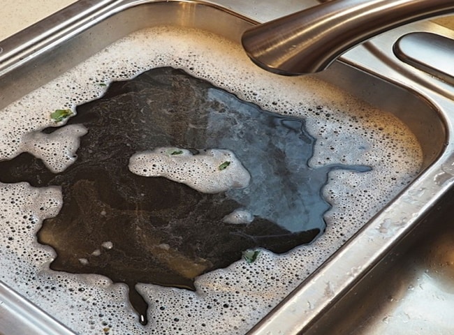 xử lý chất thải không đúng