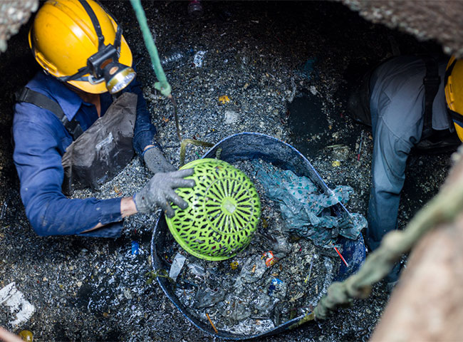 nhân viên tận tình chuyên nghiệp